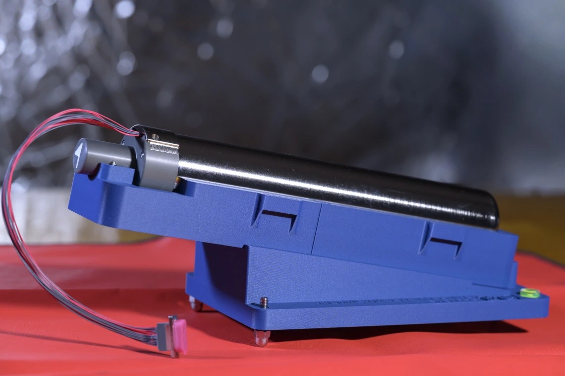 LEMS seismometers redesigned to detect moonquakes as part of a future Artemis mission